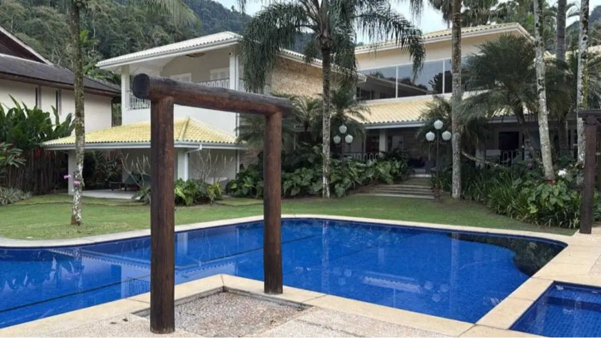 PF faz buscas em cobertura de R$ 22 milhões em Niterói e em mansões de Angra e Itaipava