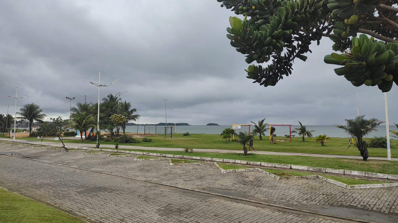 Fluminenses do Norte e Noroeste entram em área de aviso: temporal com rajadas pode atingir o estado nesta quinta