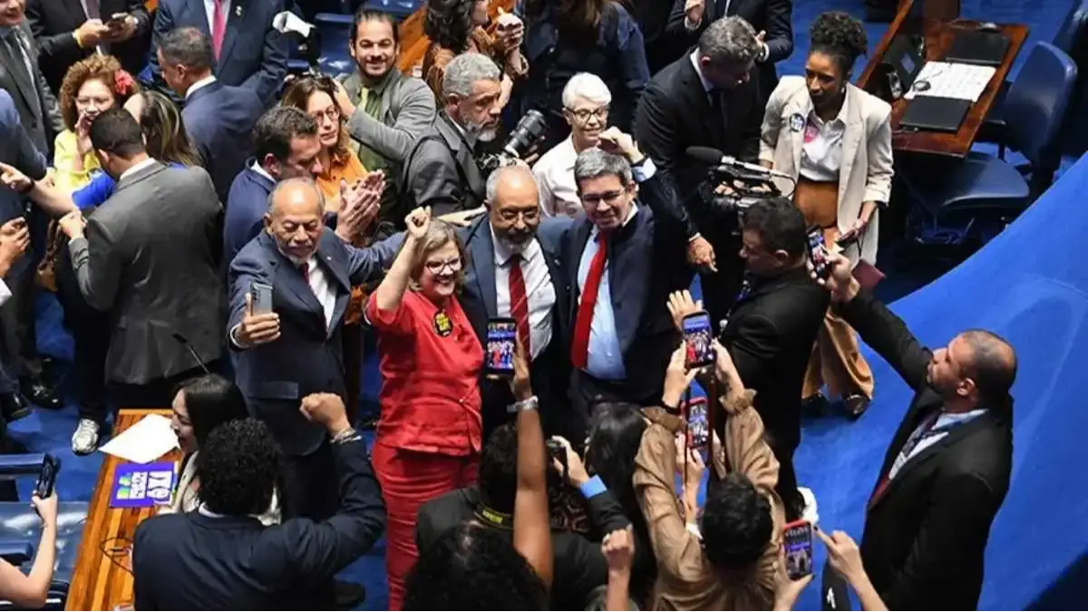 Após aval do Senado ao fim da escala 6x1, Firjan vê motivação eleitoral e alerta para custos e empregos
