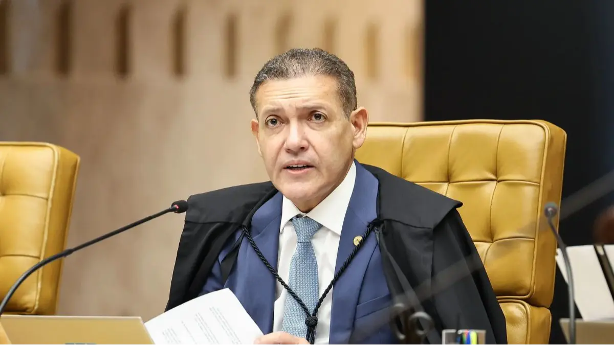 Após pressão por novas regras, TSE sinaliza cautela com restrições a grupos de WhatsApp perto da urna