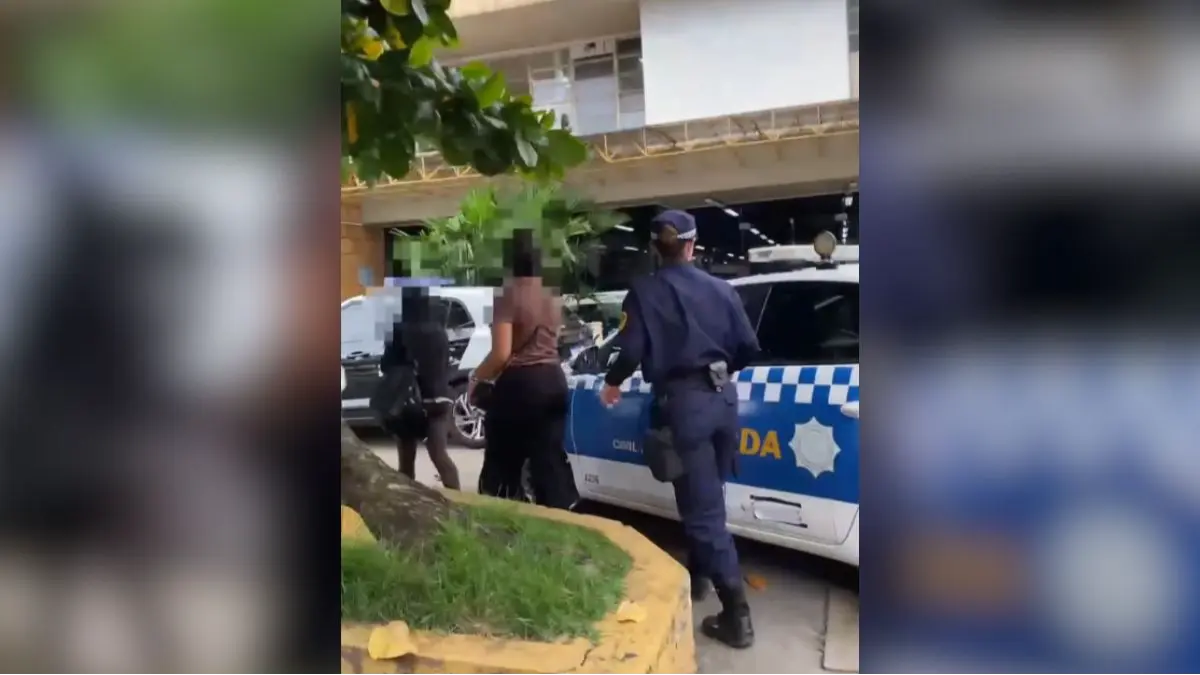 Agente da GCM evita agressão com tesoura em ônibus na Rodoviária de Campos
