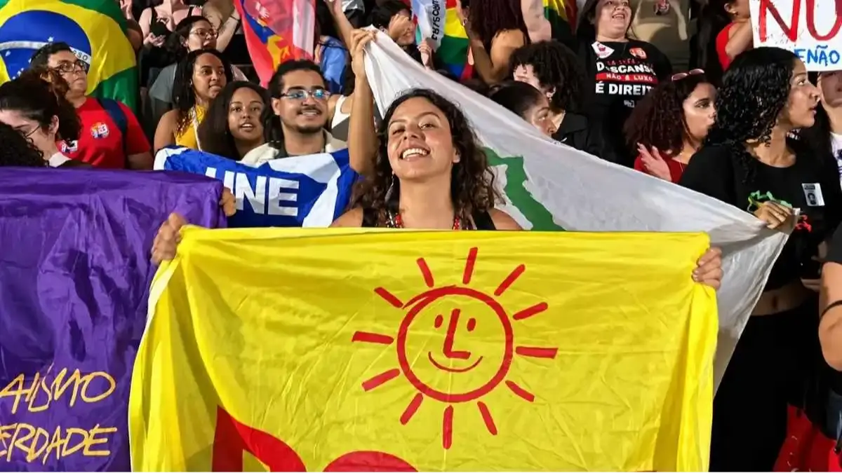 Campos perde 1.389 eleitores de Flávio Bolsonaro no returno e aparece entre os cinco piores desempenhos do Brasil