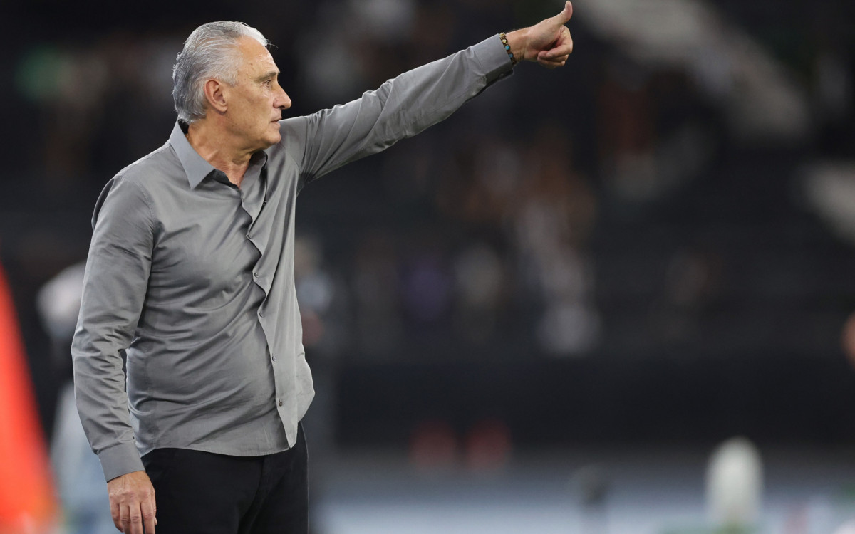 Após vitória sobre a Chapecoense, Tite destaca domínio do Botafogo e primeiro triunfo como técnico