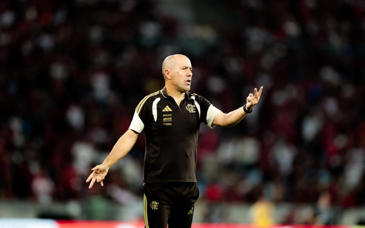 Rubro-Negro tenta reagir no Maracanã e quer voltar ao topo do Brasileirão diante do Galo