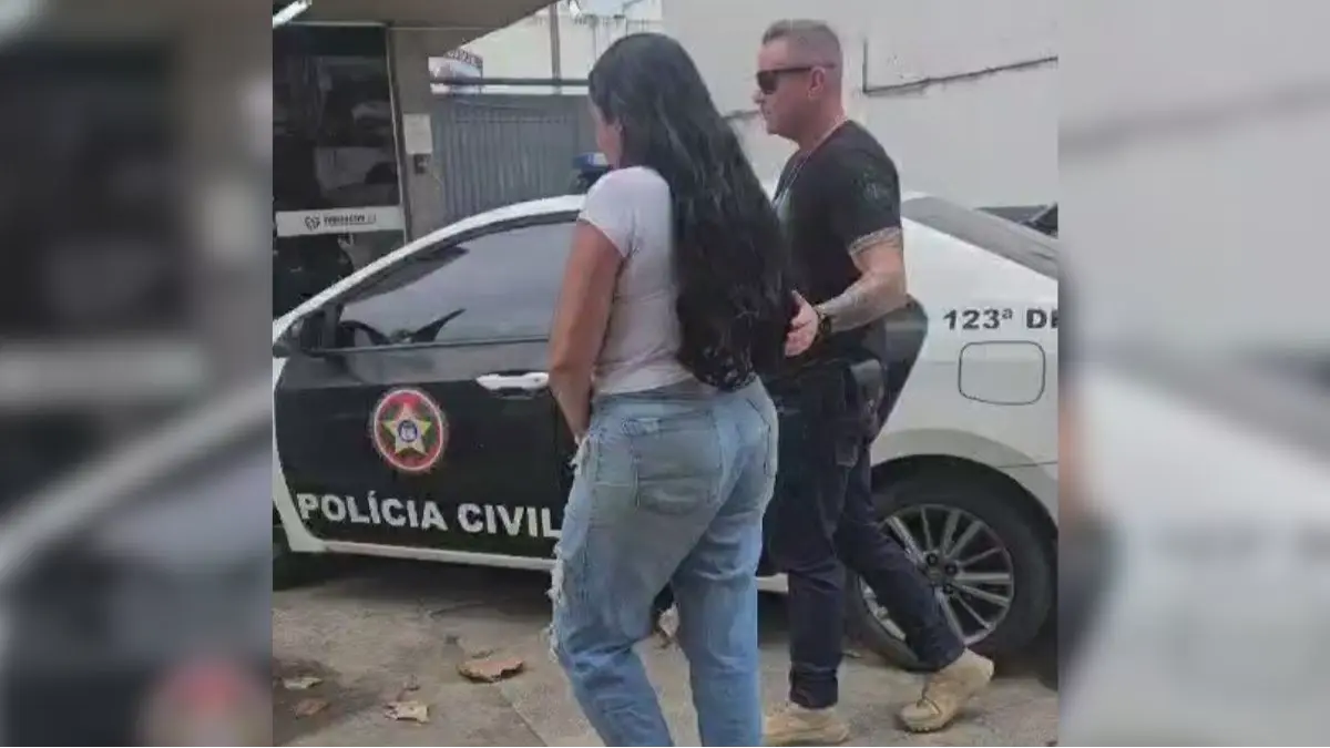 Foragida da Justiça por tráfico é capturada em bairro de Campos