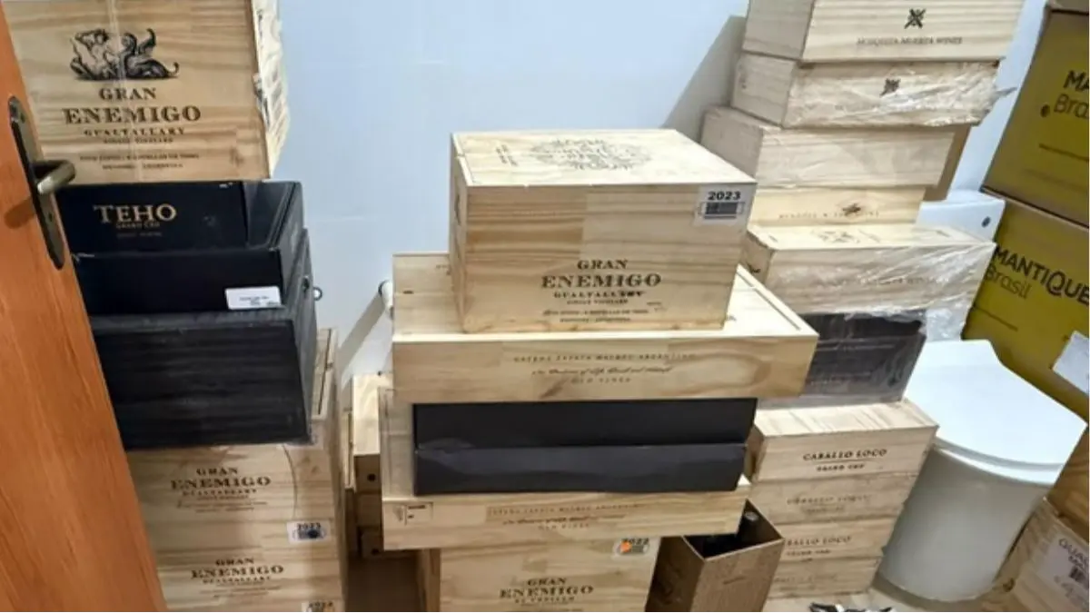 Operação Nerovino mira comércio ilegal de vinhos e cumpre mandados em Campos