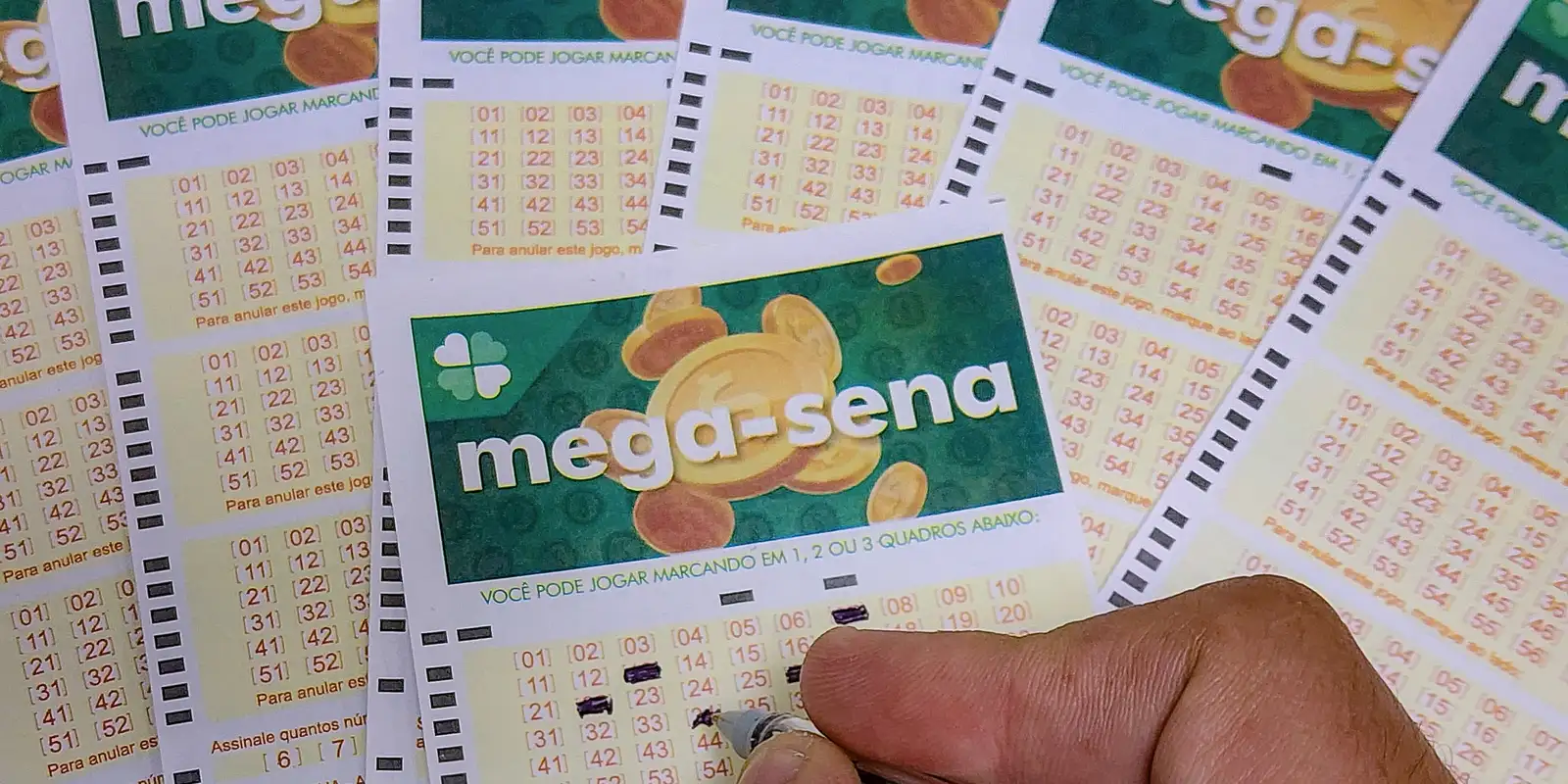 Semana de sorteios diários: Mega-Sena faz cinco concursos seguidos e prêmio começa em R$ 300 milhões