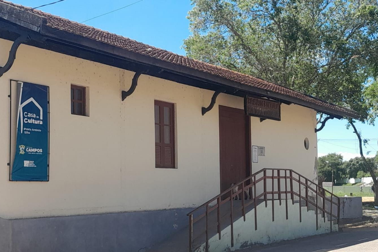 Em Conselheiro Josino, espaço cultural oferece crochê, piano, canto, futevôlei e sonoplastia