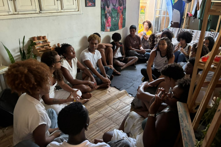 Estudantes de Travessão ganham experiência artística na Casa AfroRaiz e fecham ciclo do programa PAAQ