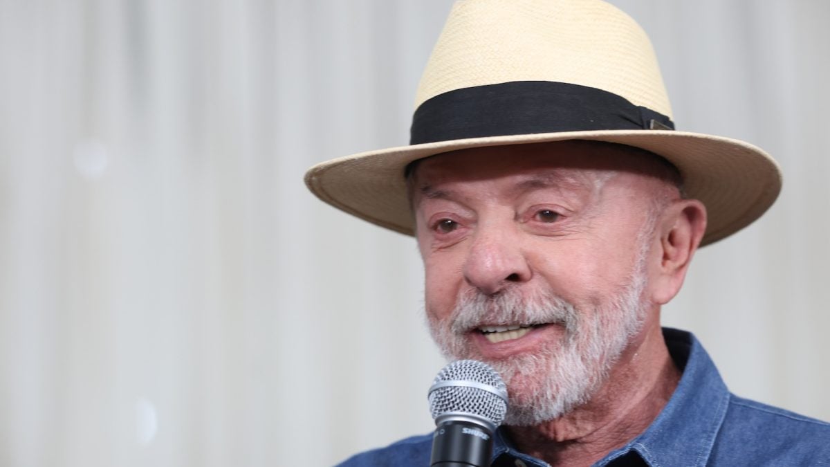 Após vitória de Lula, mercado reage em pânico: câmbio explode e Ibovespa perde quase um sexto do valor