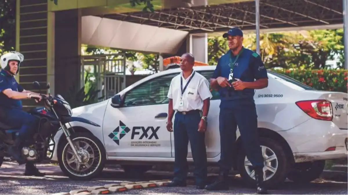 Vigilantes sem salário em dia: processo sancionador é aberto contra firma de segurança que atende a Polícia Civil fluminense