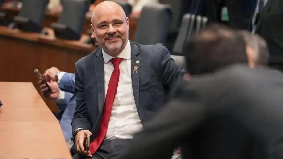 Derrotado nas urnas, Fred Pacheco vai para o conselho da Agenersa por indicação de Ricardo Couto