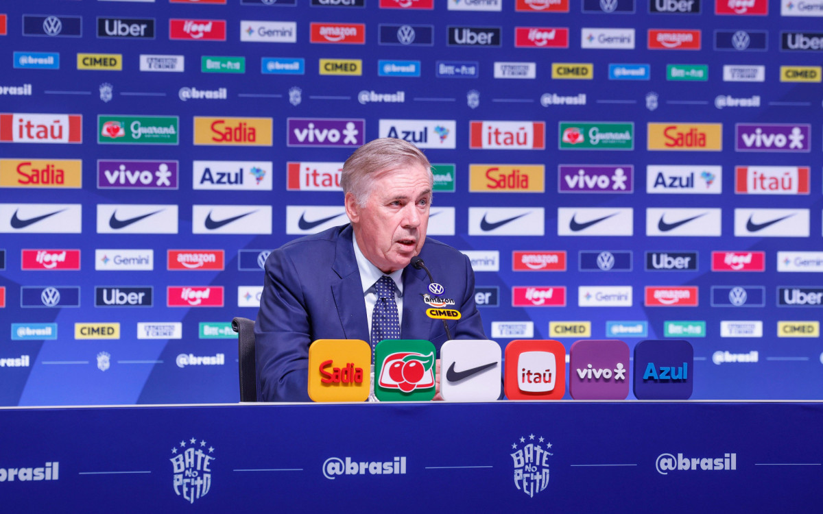 Ancelotti anuncia elenco com 26 nomes e aposta em jovens para os amistosos na Ásia