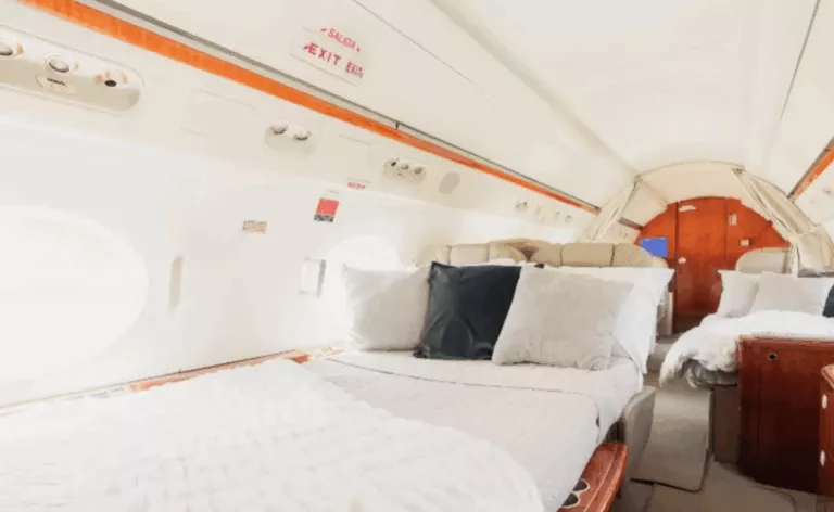 Conheça o Gulfstream que transportou Flávio Bolsonaro, a mulher e as filhas de Buenos Aires a Miami