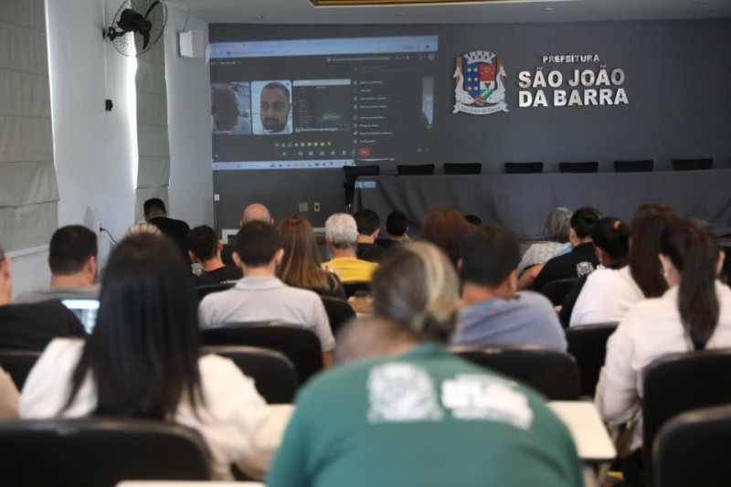Com nova ferramenta de IA, equipes de compras de SJB ganham treinamento para agilizar licitações