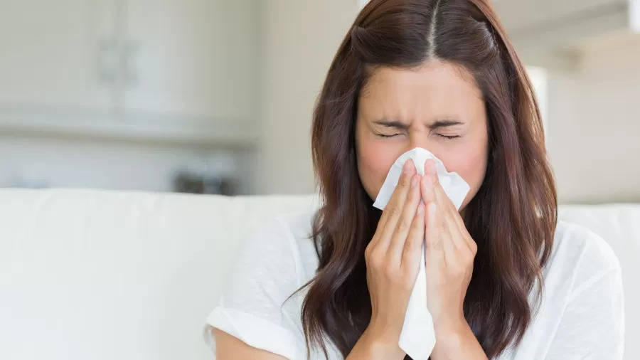 Fiocruz acende sinal amarelo no Rio: internações por vírus respiratórios crescem e preocupam