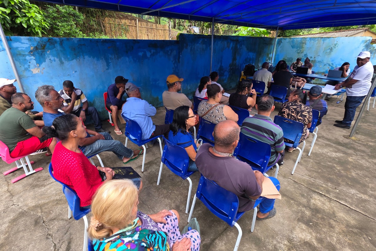 Agricultores familiares de Campos recebem o CAF, documento que abre as portas para crédito e programas do governo