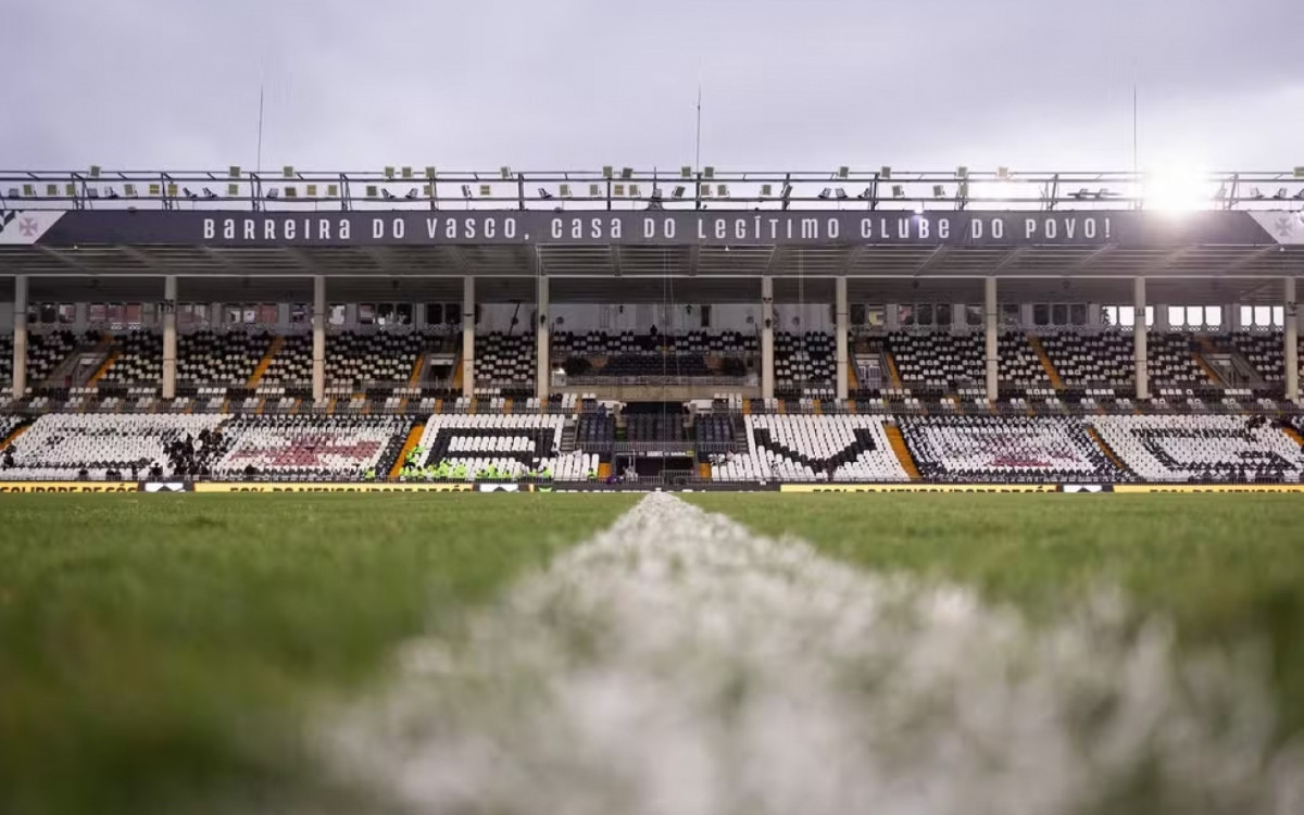 Vasco impõe condições para dividir ingressos com o Flamengo e mira 25 mil em casa contra o Palmeiras